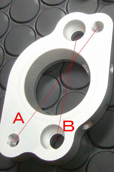 マニホールド 変換アダプター 【47mmピッチ→60mmピッチ】