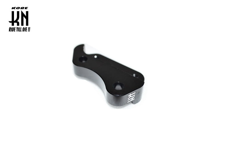 キャリパーサポート【ブラック】200mmローター用【アドレスV125】