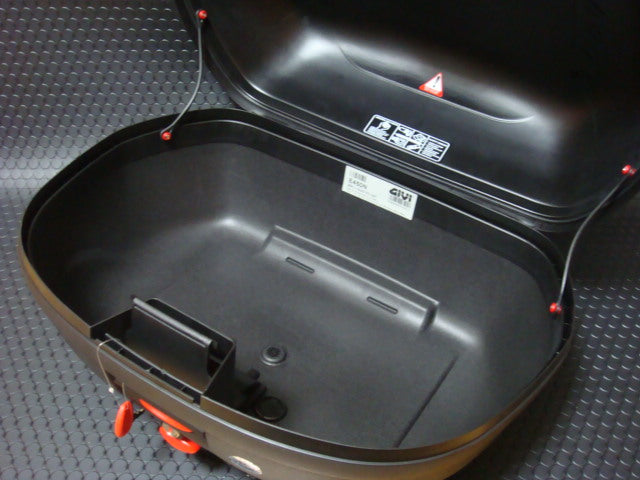 GIVI リアBOX 45リットル 【E450N】ハイストップランプなし