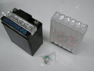 台湾バッテリー　YTX7L-BSタイプ