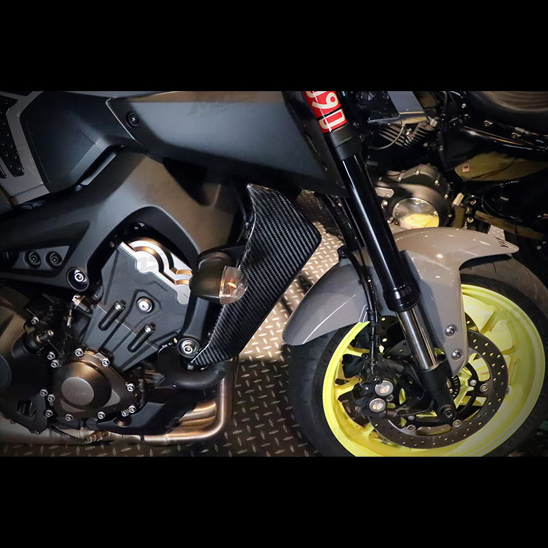 MOS カーボン ラジエーターサイドカバー【MT-09】 KN企画 スクーター・オートバイ・バイク 改造パーツ 輸入パーツの通信販売